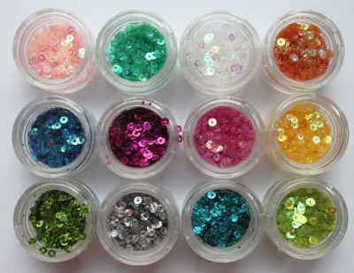 12 pcs Dazzling Hollow Rounds